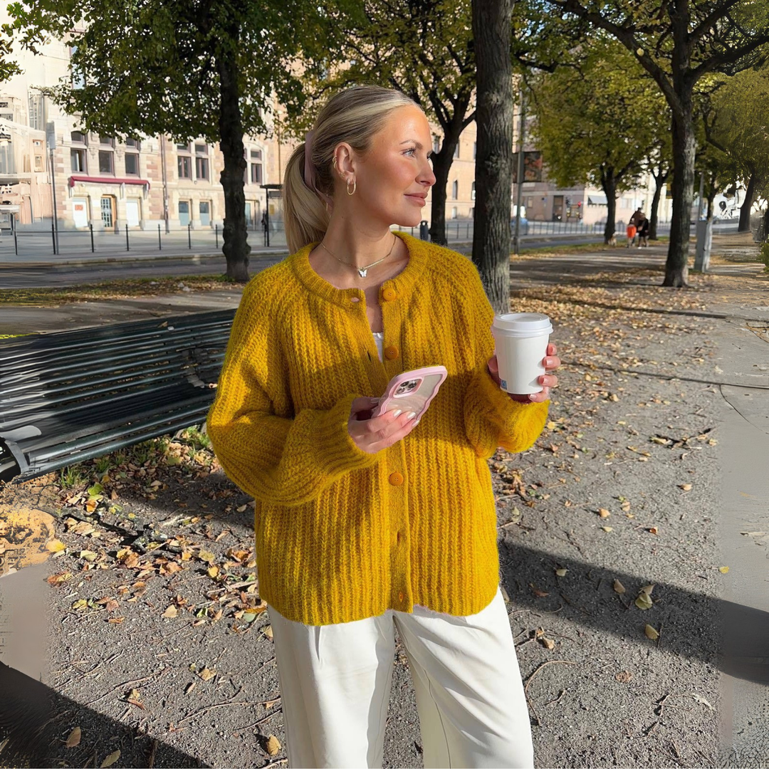 ELOWEN™ - Comfy Plain Button Down Long Sleeve Round Neck Cardigan