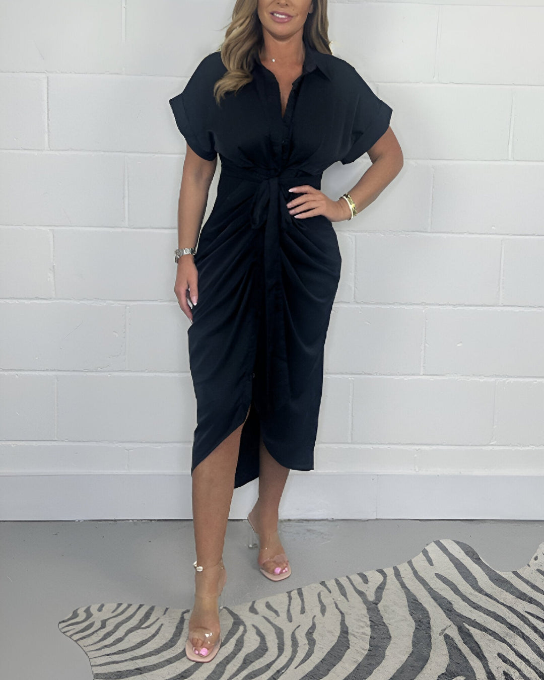 Nirella - Elegant pleated dress